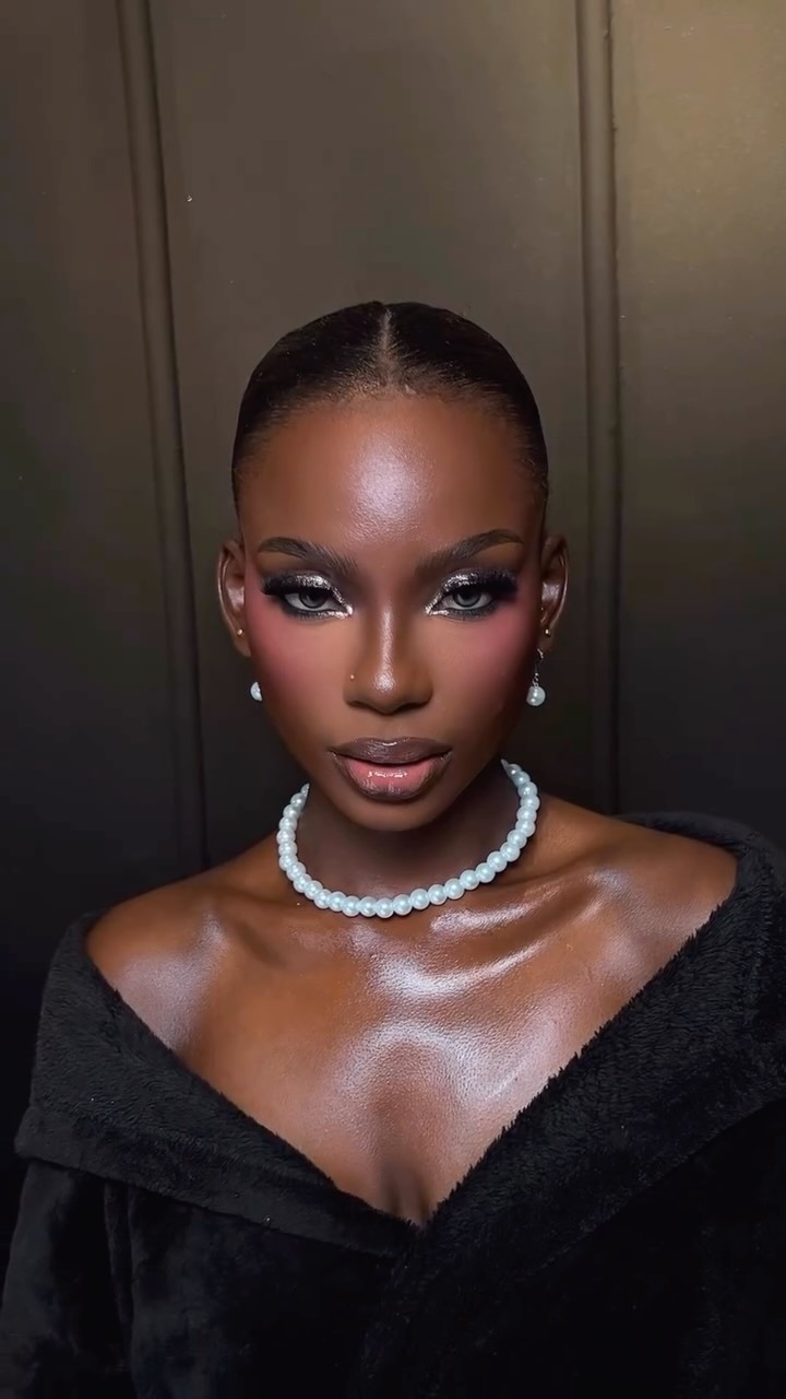 Mo Icons Agency talent in a glam beauty portrait with pearl choker